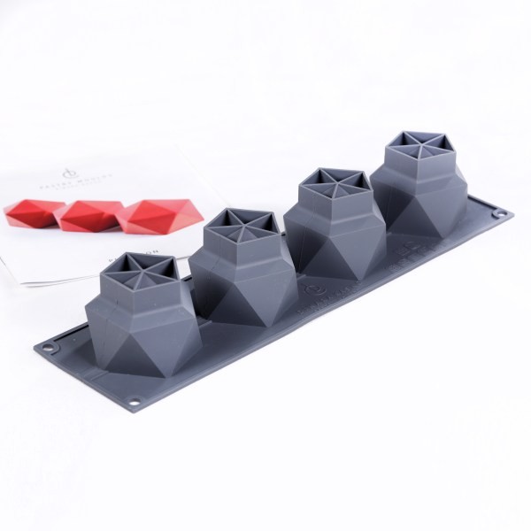 Силиконовая форма PENTAGON Динара Касько 100mm,h 60mm, v 150 ml